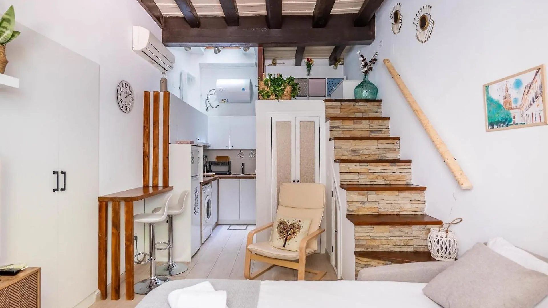 Apartment Comfy Away - Estudio En Patio De Vecinos En Las Setas Seville