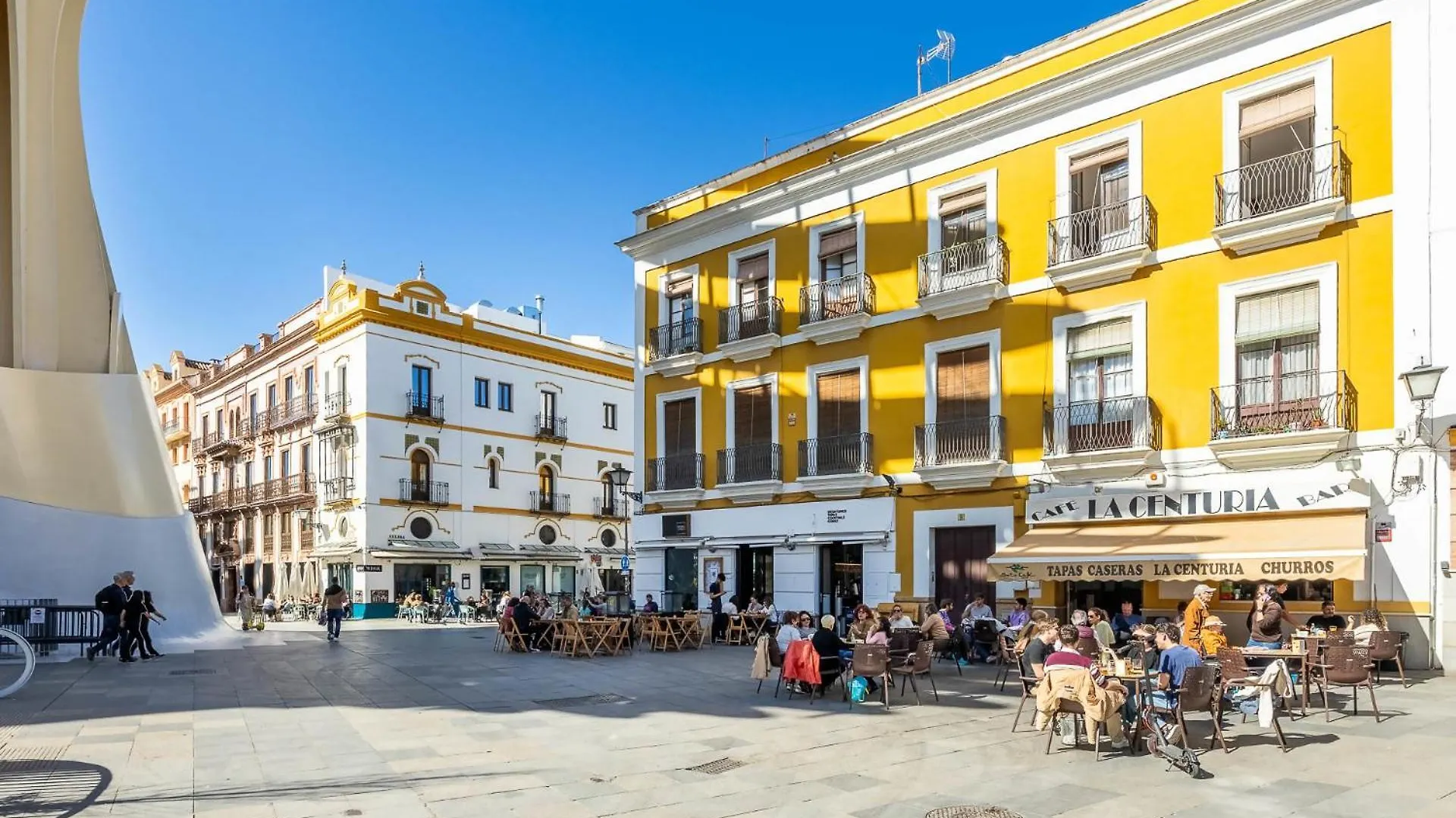 Apartment Comfy Away - Estudio En Patio De Vecinos En Las Setas Seville Spain