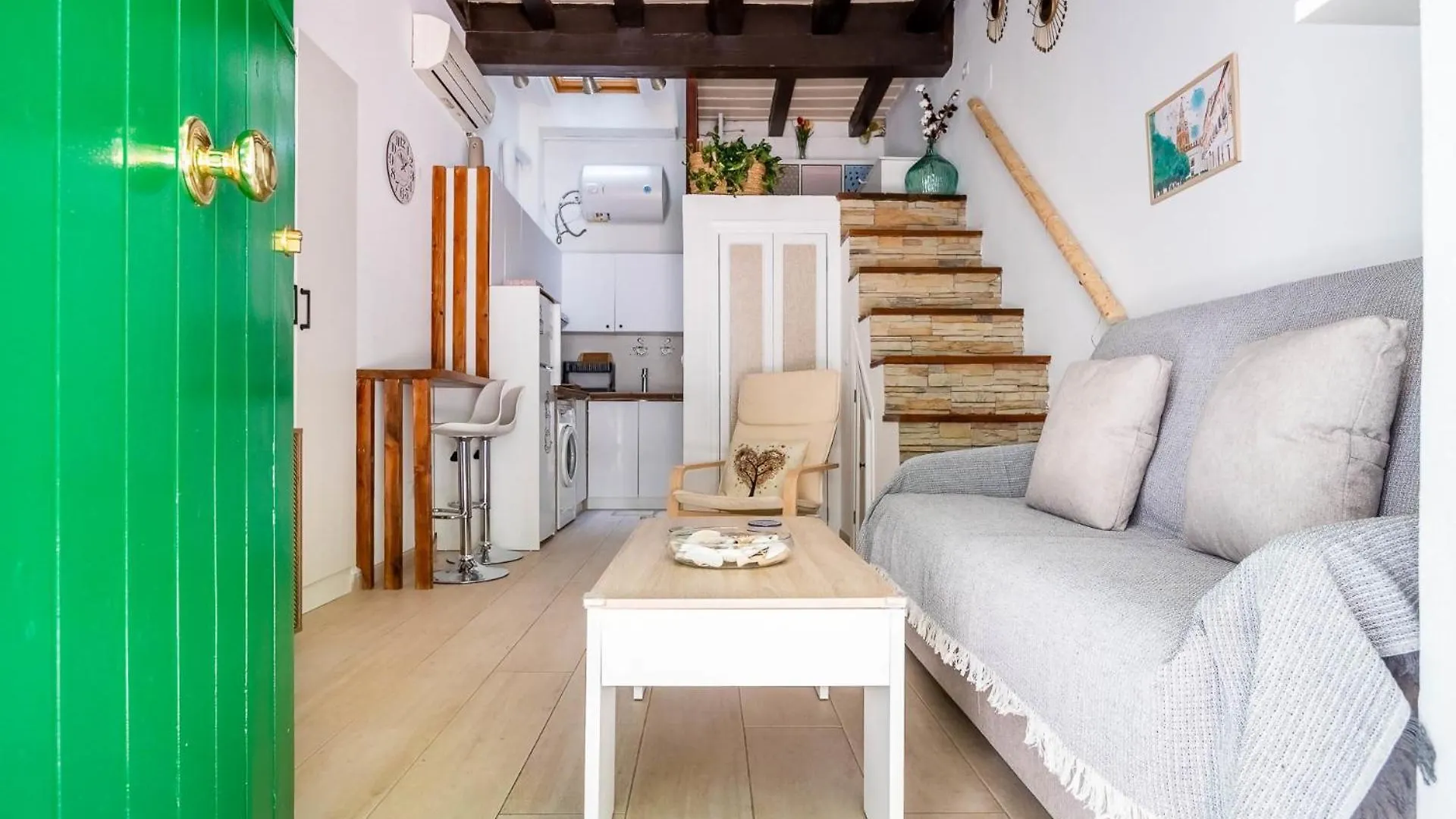 Apartment Comfy Away - Estudio En Patio De Vecinos En Las Setas Seville