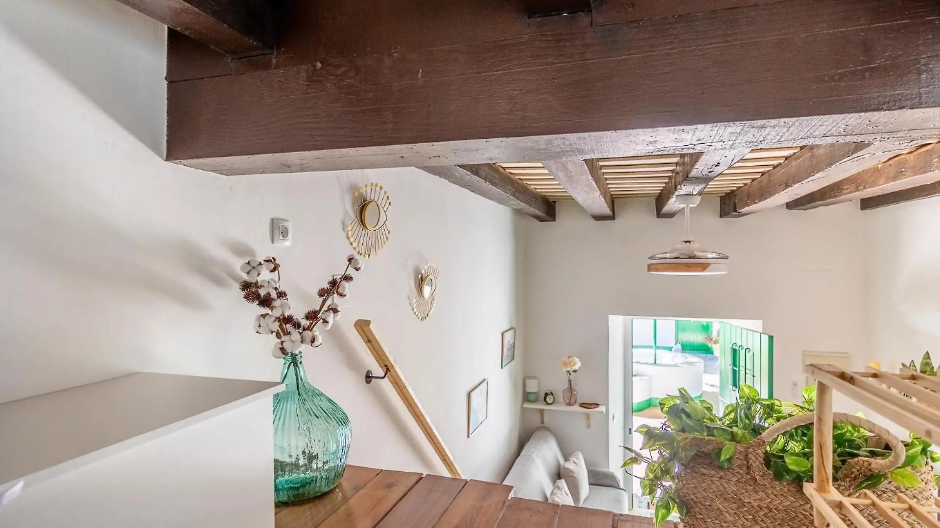 Comfy Away - Estudio En Patio De Vecinos En Las Setas Seville 0*,